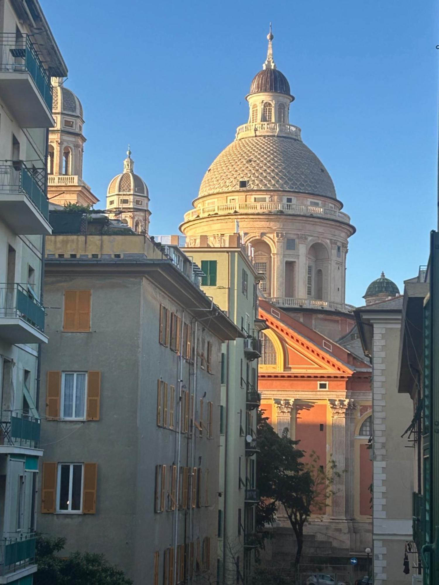 Casa Crema Con Vista Mare Genua